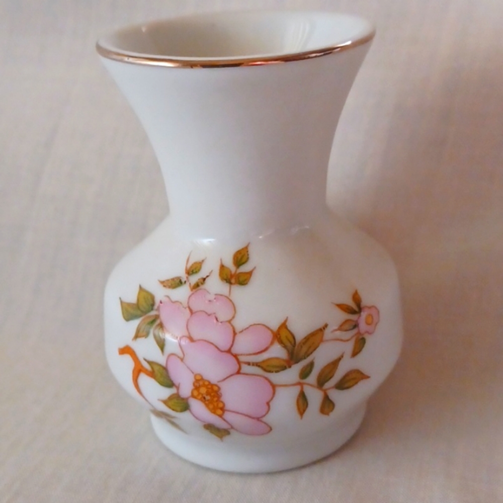 Leart Mini Bud Vase Pink Floral Design with Gold Trim